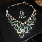 Super sparkling green diamond studded water droplet tassel necklace, fashionable personality, light luxury, high-end feeling, collarbone chain temperament, commuting accessory
