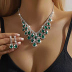 Super sparkling green diamond studded water droplet tassel necklace, fashionable personality, light luxury, high-end feeling, collarbone chain temperament, commuting accessory