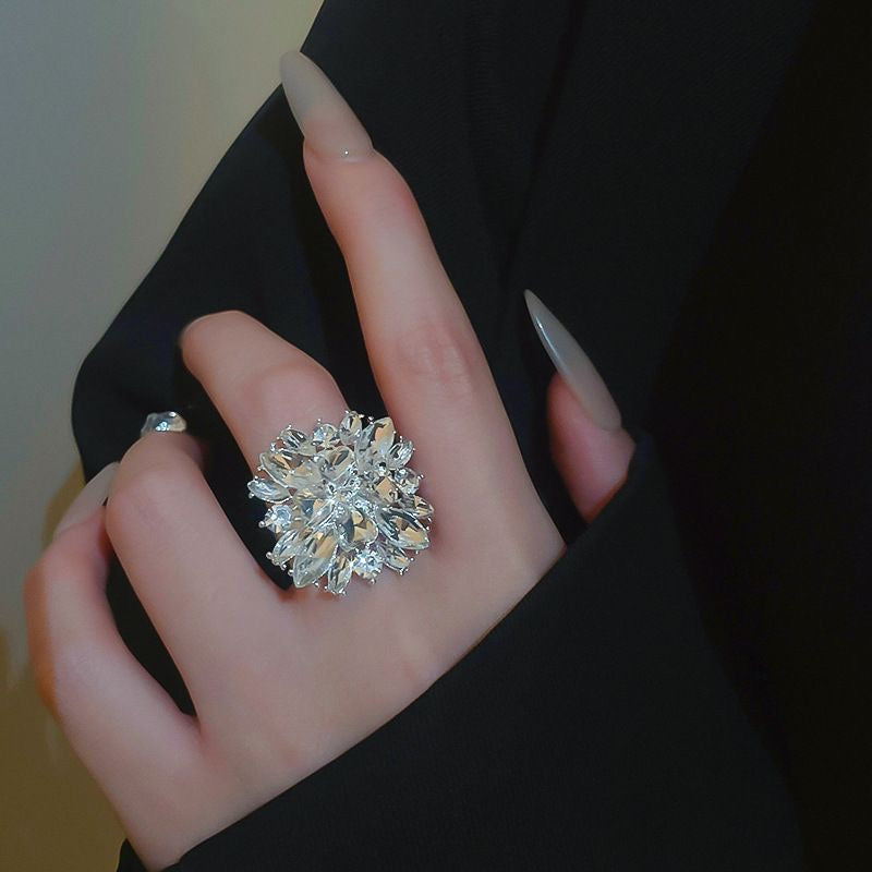 Super sparkling diamond inlaid flower opening ring, women's light luxury niche temperament ring, high-end feel index finger ring