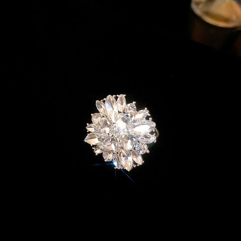 Super sparkling diamond inlaid flower opening ring, women's light luxury niche temperament ring, high-end feel index finger ring
