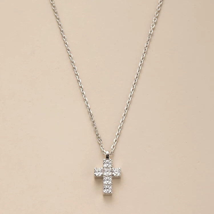 artisan cross necklace， handcrafted jewelry， detailed pendant necklace， luxury cross necklace， unique statement necklace， Hermays collection， meaningful gift for her， cross necklace gift，birthday gift， graduation gift， hermays 
