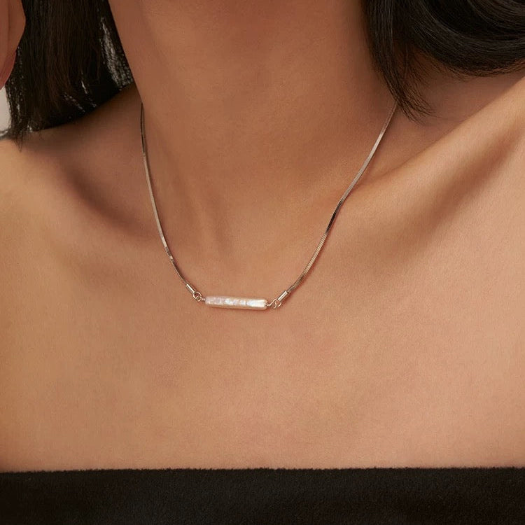 baroque pearl necklace， freshwater pearl necklace， unique pearl necklace， Hermays necklace， designer pearl necklace， baroque pearl pendant necklace， statement necklace women， HERMAYS necklace