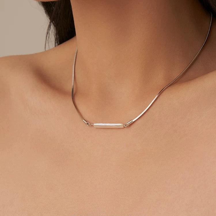 baroque pearl necklace， freshwater pearl necklace， unique pearl necklace， Hermays necklace， designer pearl necklace， baroque pearl pendant necklace， statement necklace women， HERMAYS necklace